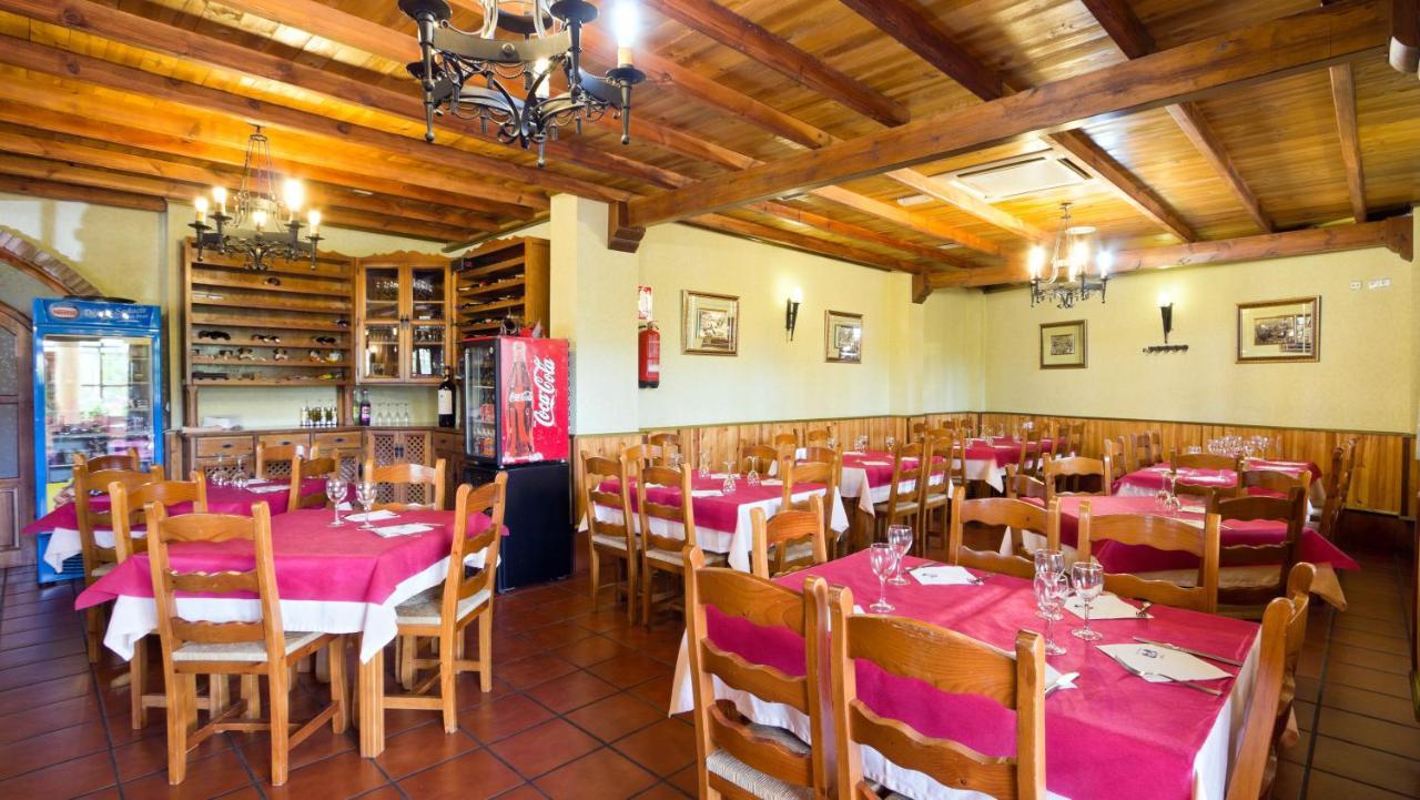 Labella - Hostal Rural Restaurante La Calahorra Ngoại thất bức ảnh
